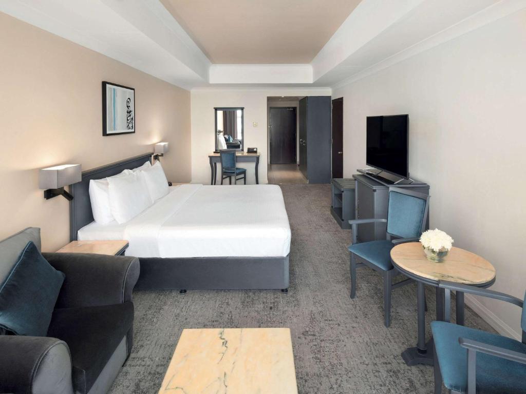 Anwar Madina Movenpick